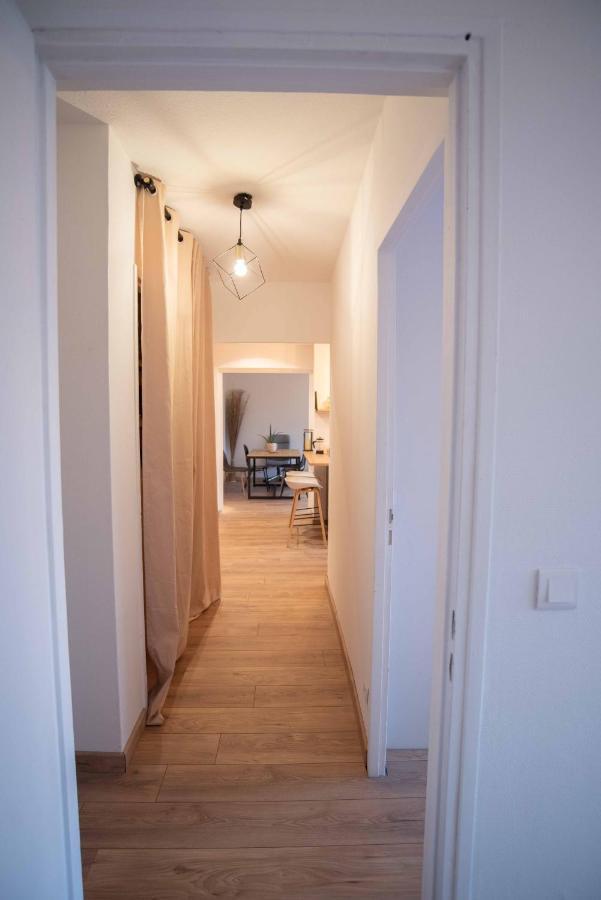 Magnifique Cocon - Metro A Republique - 2 Belles Chambres Avec Dressings - Wifi Gratuit - Netflix - Au Calme Absolu - Lumineux - Jardin Arbore Partage Dans La Residence Villeurbanne Exteriör bild